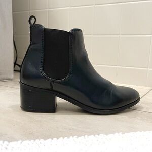 A New Day - Ellie Faux Leather Heeled Chelsea Boot | Size 6, Black
